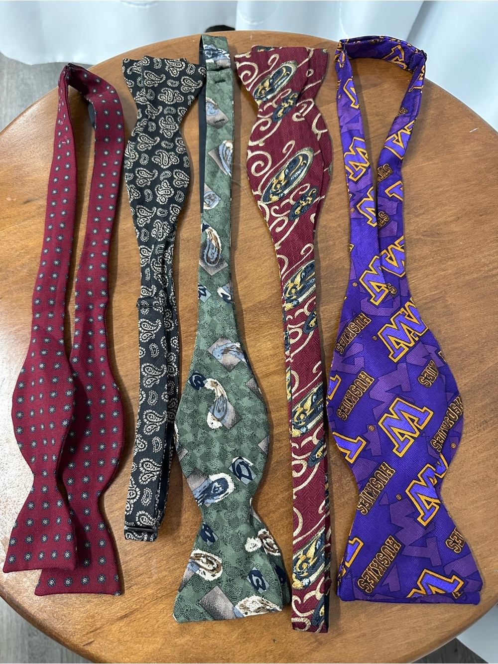 Assorted Men’s Self-Tie Bow ties silk John field xmi Washington huskies green
